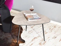 Stolik kawowy o oryginalnym kształcie - ROSIN XL beton-czerń - widok stolika