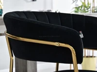 Krzesło MALE CZARNE z weluru glamour ze złotym stelażem - nowoczena forma